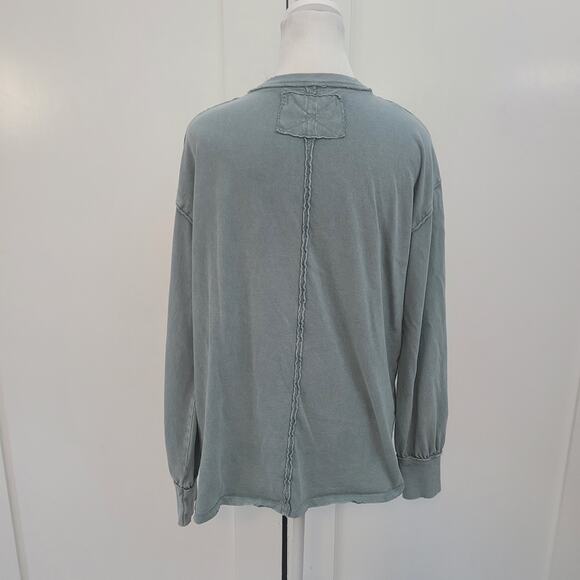 We The Free Size XS Oversized Exposed Stitch Long Sleeve Pocket Tee Sage - Picture 3 of 9